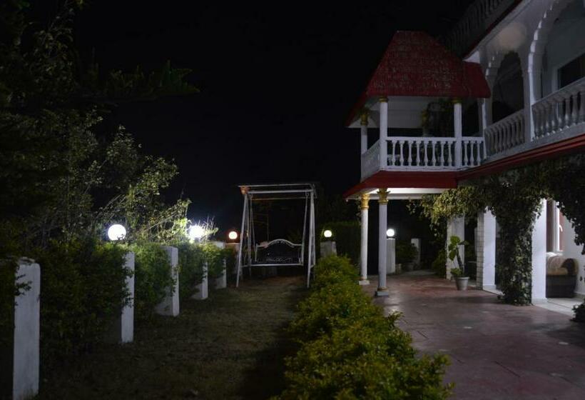 בית מלון כפרי Himalayan Retreat Neelkanth