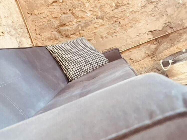 فندق Mina Suites