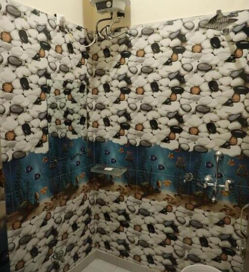 Отель O Hmi International