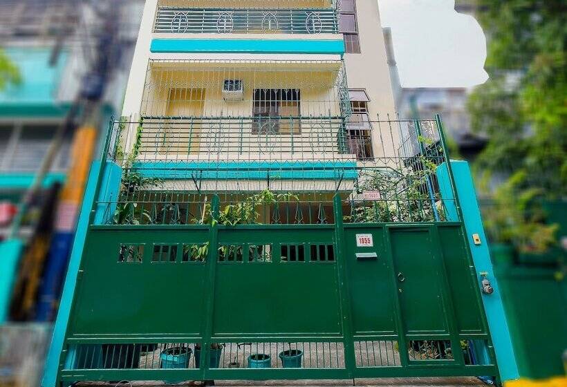 هتل Oyo 840 Orangenest Apartelle