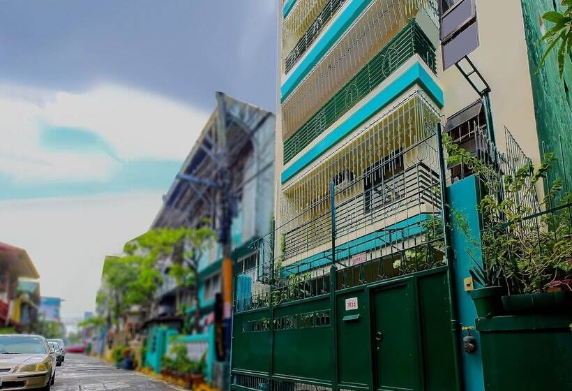 هتل Oyo 840 Orangenest Apartelle