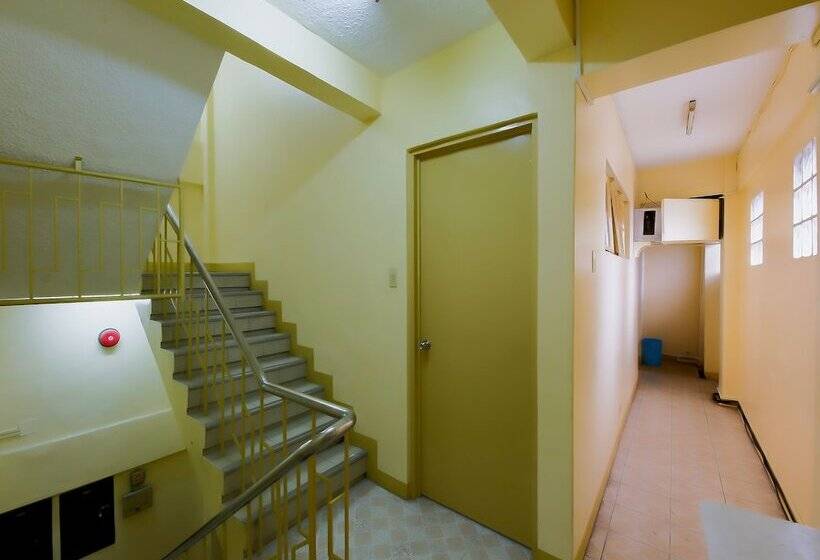 هتل Oyo 840 Orangenest Apartelle