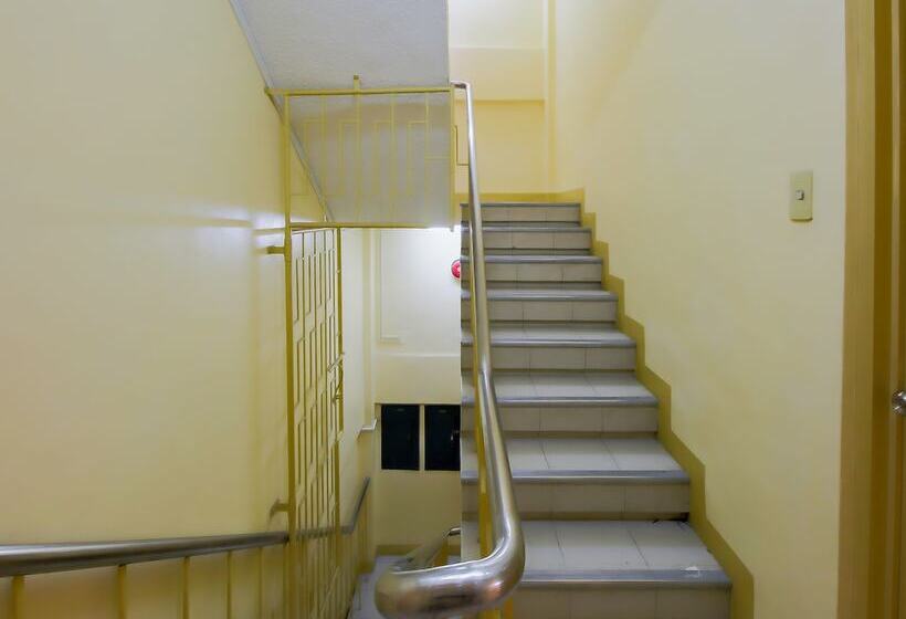 هتل Oyo 840 Orangenest Apartelle