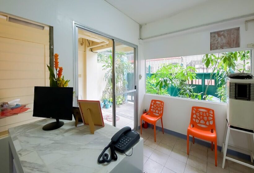 هتل Oyo 840 Orangenest Apartelle