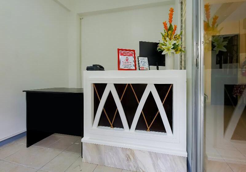 هتل Oyo 840 Orangenest Apartelle