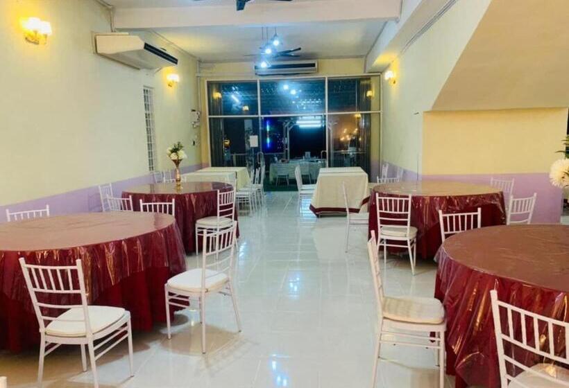 فندق Oyo 90404  Z Dirgahayu 313