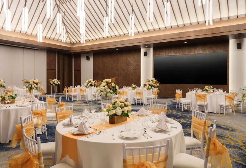 Pullman Lombok Merujani Mandalika Beach Resort