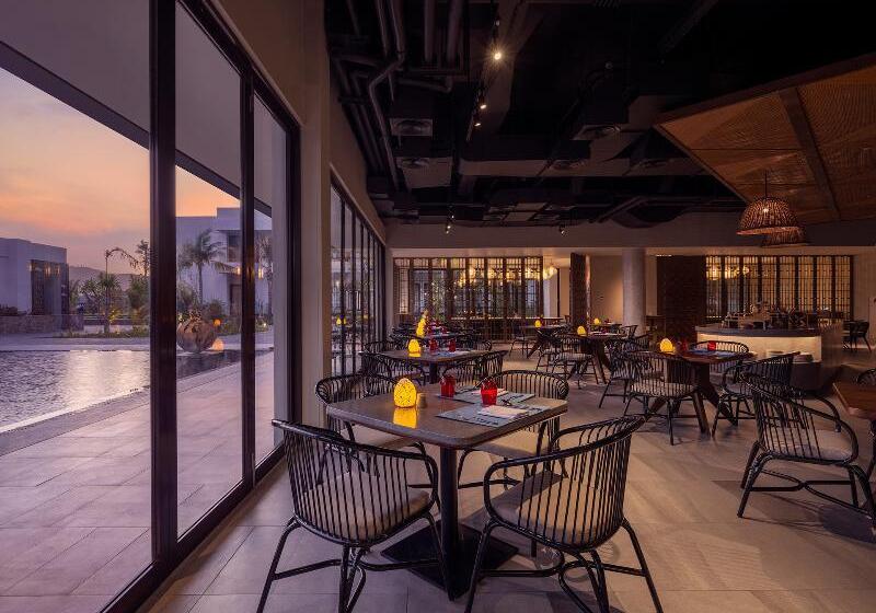 Pullman Lombok Merujani Mandalika Beach Resort