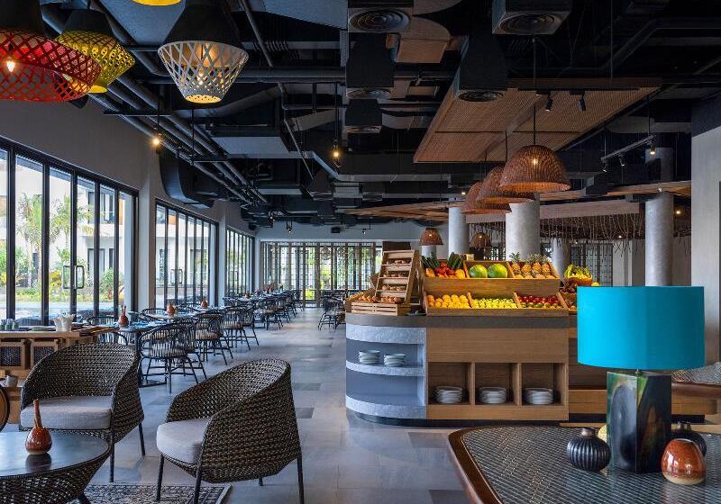 Pullman Lombok Merujani Mandalika Beach Resort