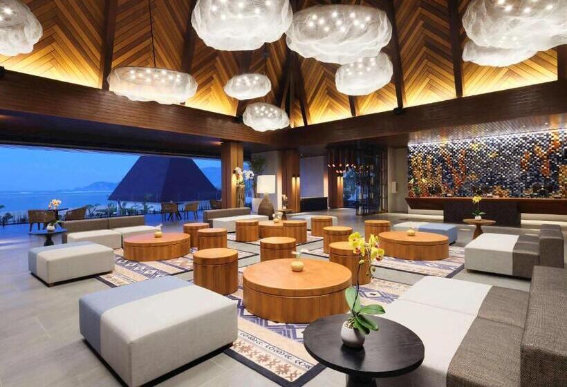 Pullman Lombok Merujani Mandalika Beach Resort