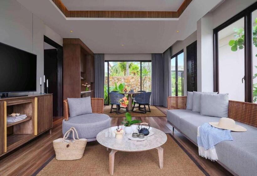 Pullman Lombok Merujani Mandalika Beach Resort