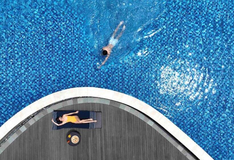 Pullman Lombok Merujani Mandalika Beach Resort