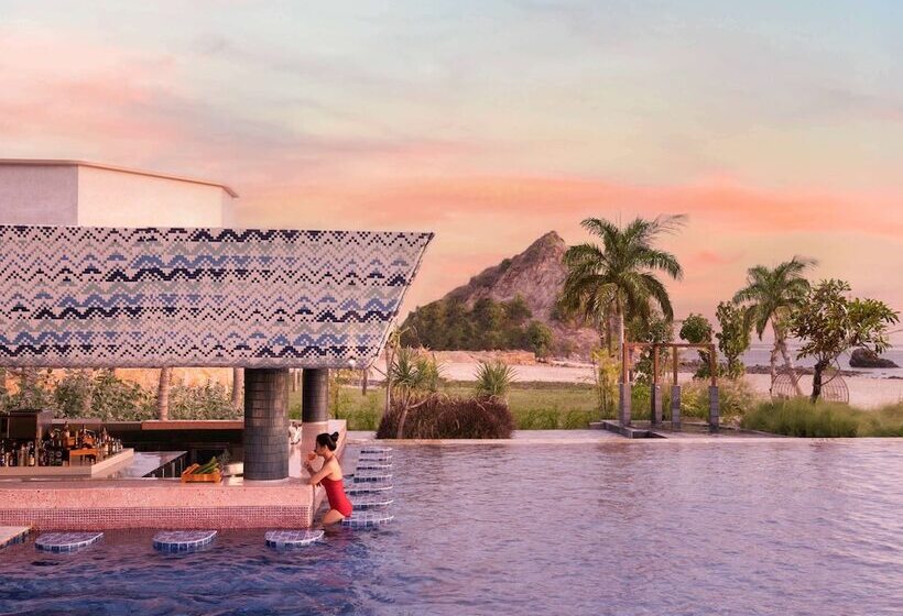 Pullman Lombok Merujani Mandalika Beach Resort