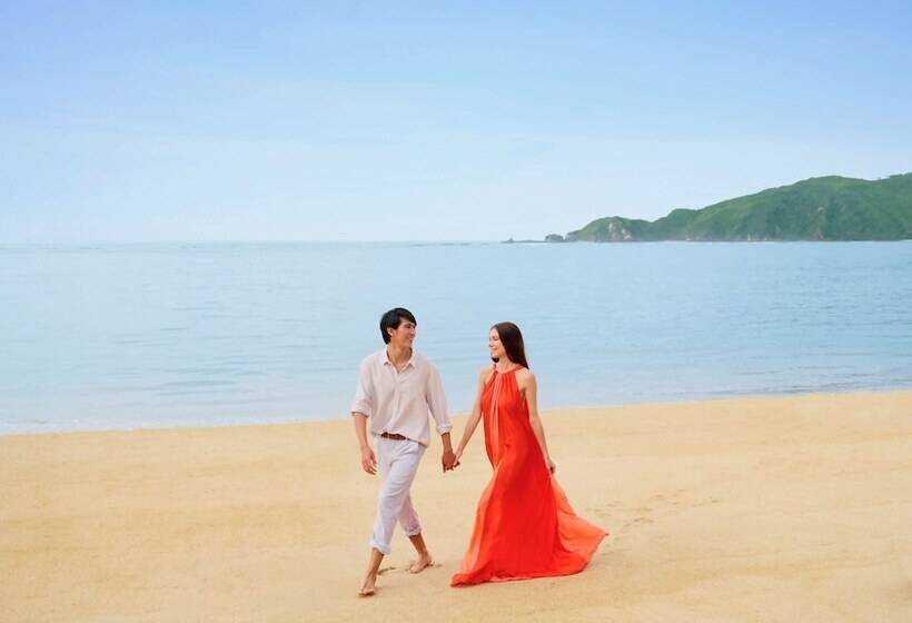 Pullman Lombok Merujani Mandalika Beach Resort