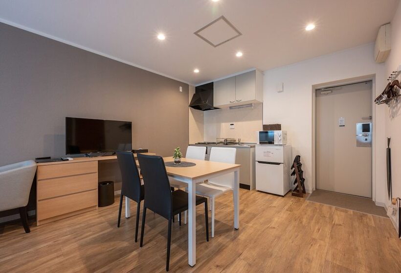 בית מלון כפרי R9 The Yard Asahishiro