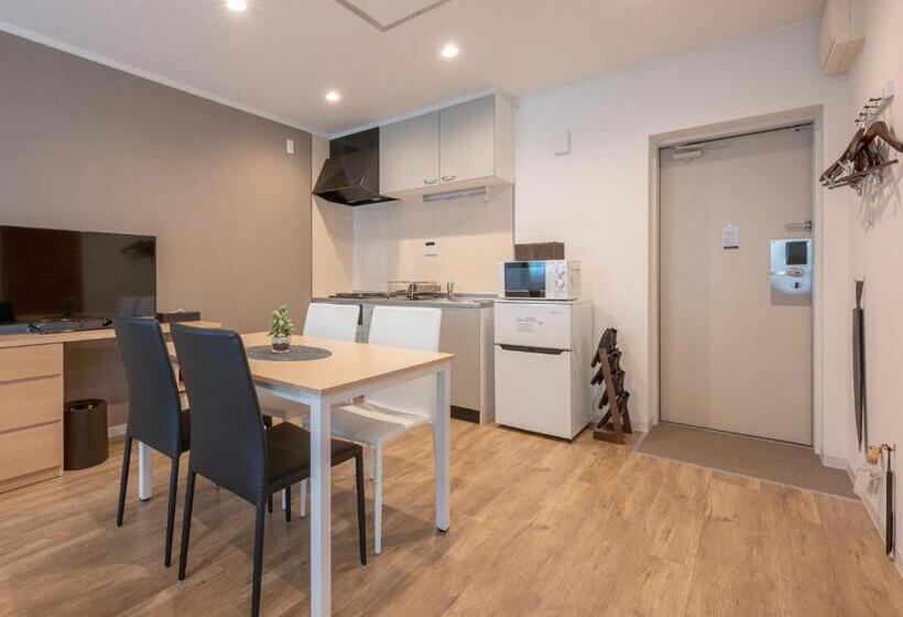 בית מלון כפרי R9 The Yard Asahishiro