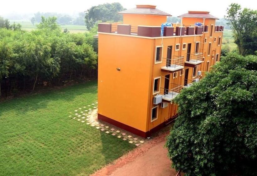 בית מלון כפרי Resort Neel Nirjan !! Best Family Resort In Bolpur Santiniketan With Swimming Pool !!