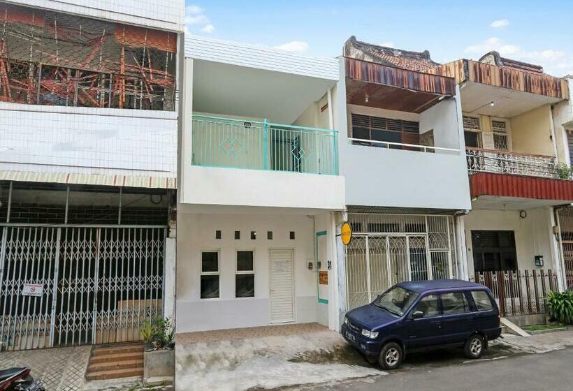 فندق Spot On 90780 Gang Tengah Homestay Syariah