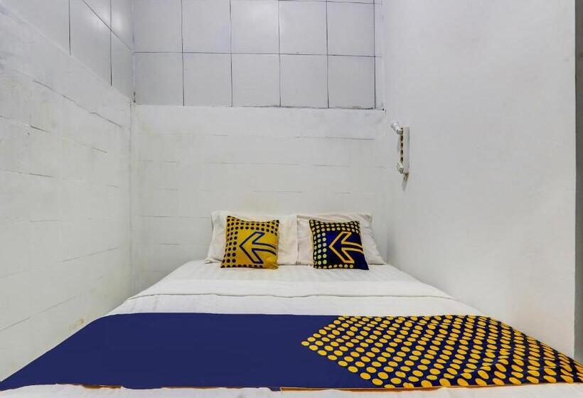 فندق Spot On 90780 Gang Tengah Homestay Syariah