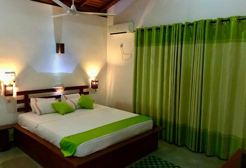 Отель Talalla Leisure