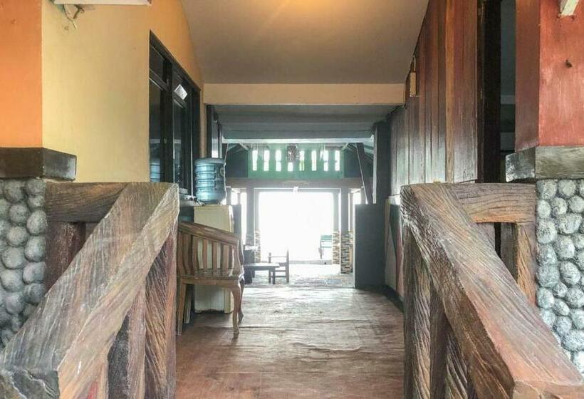 호텔 Tidung Solata Homestay Syariah