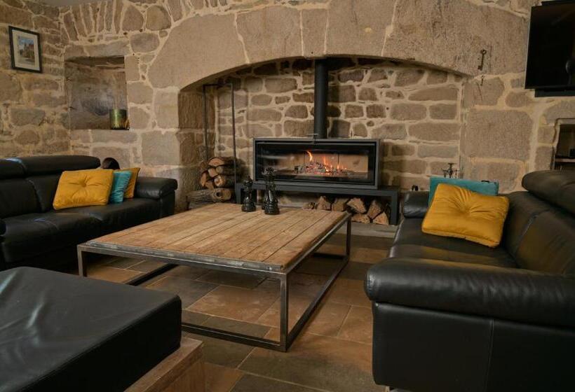 بنسيون Domaine Du Vidal