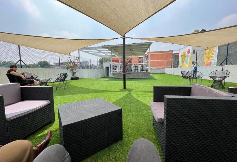 Пансион Downtown Treasure Place