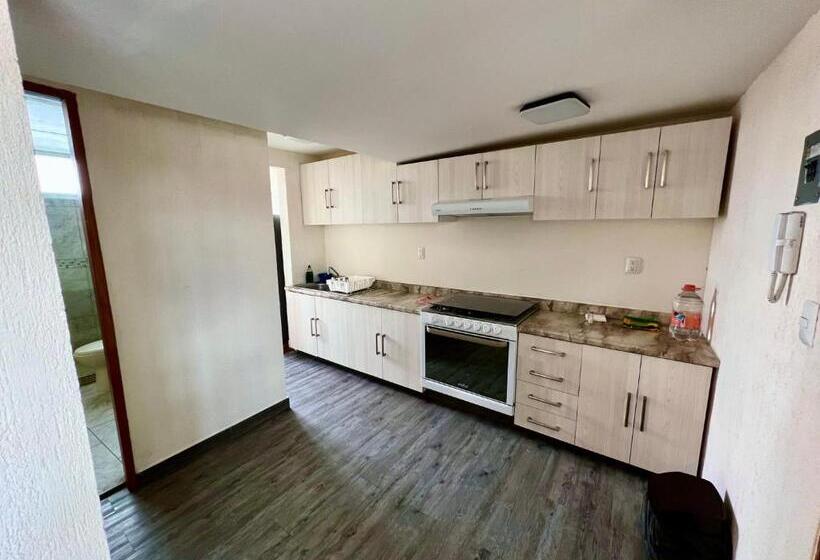 Пансион Downtown Treasure Place