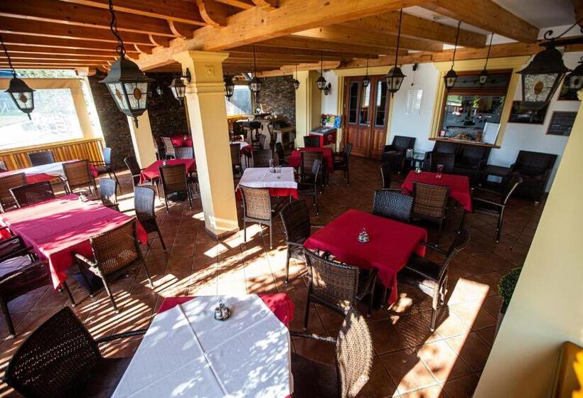 پانسیون Gostilna Pugelj