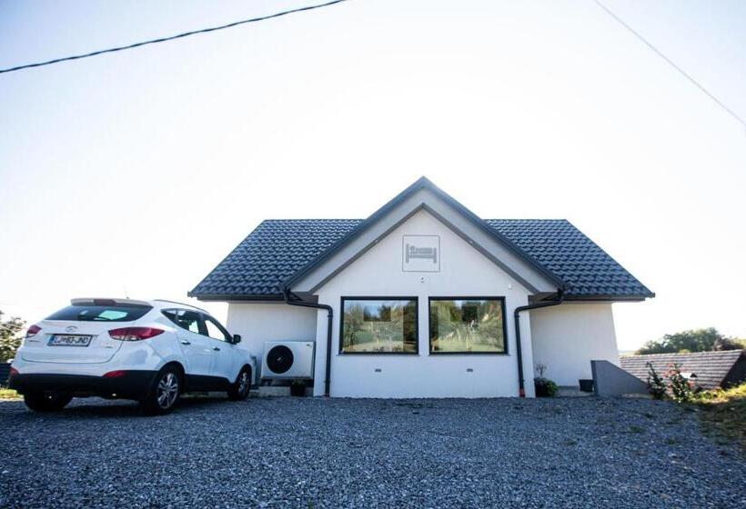 پانسیون Gostilna Pugelj