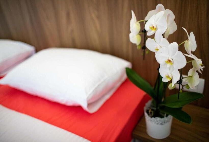 پانسیون Gostilna Pugelj