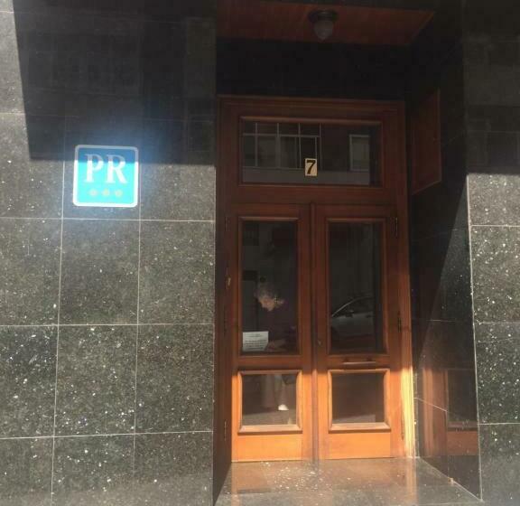 پانسیون Residencia Universidad