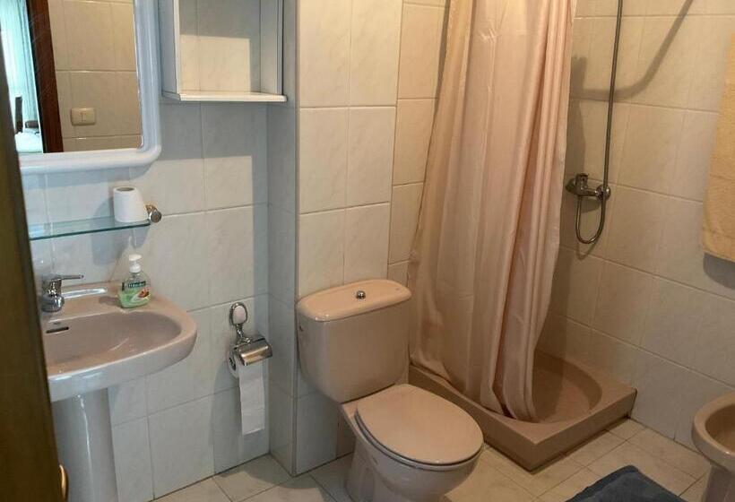 پانسیون Residencia Universidad