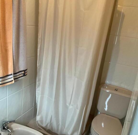 پانسیون Residencia Universidad