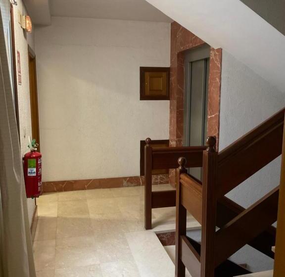 پانسیون Residencia Universidad