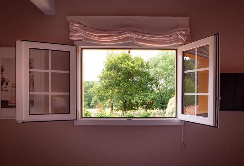 بنسيون Villa Enara