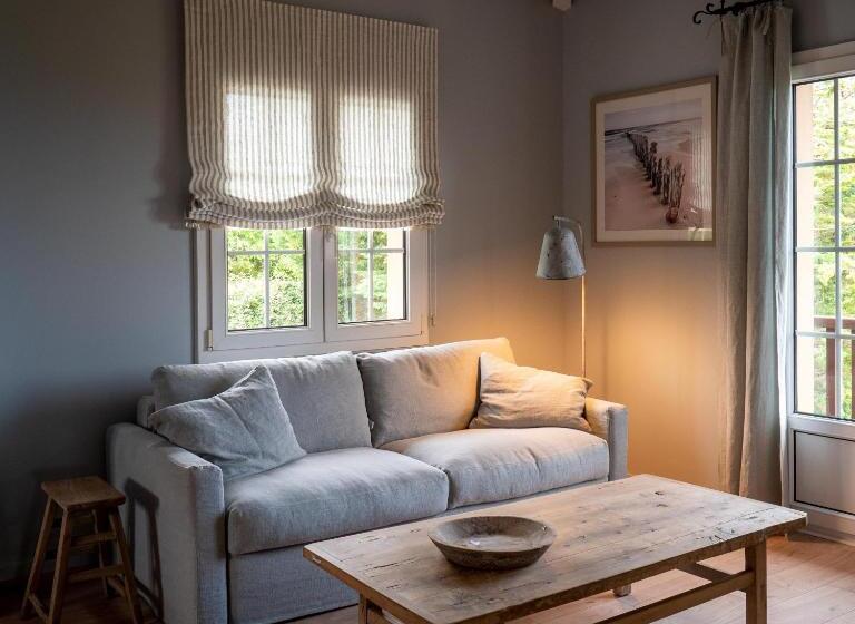 بنسيون Villa Enara