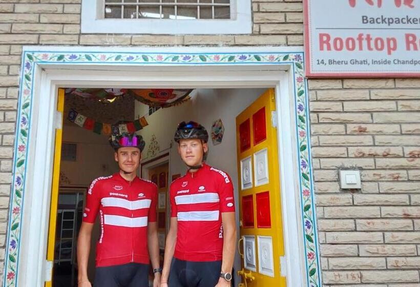 Raahi Backpacker S Hostel