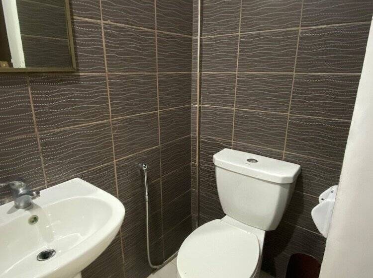 Shoreland Beach Resort By Cocotel