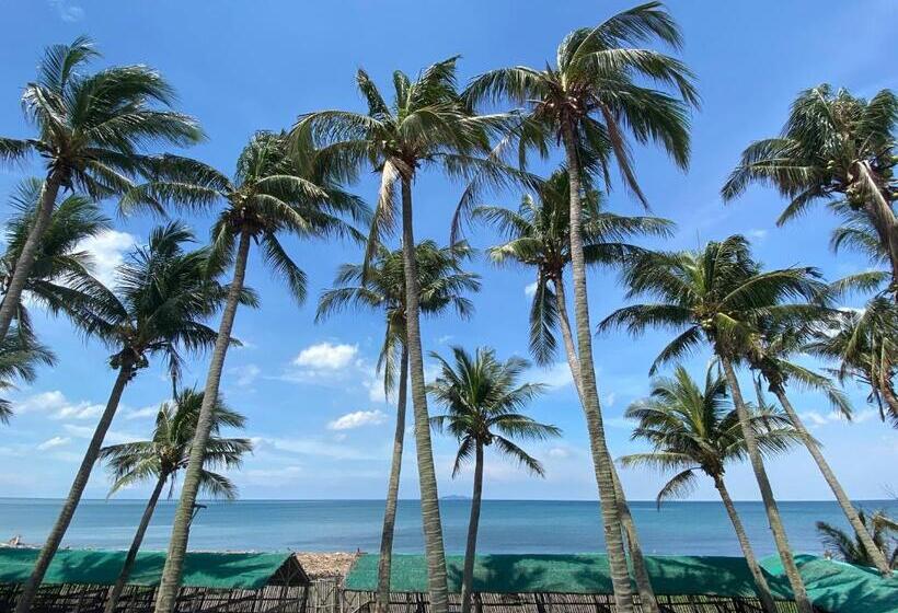 Shoreland Beach Resort By Cocotel