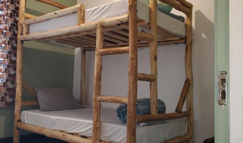 هاستل Kizumba House