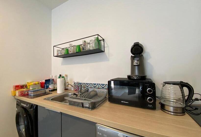 مبيت وإفطار Chambre & Salle De Bain Privée   Lv 33