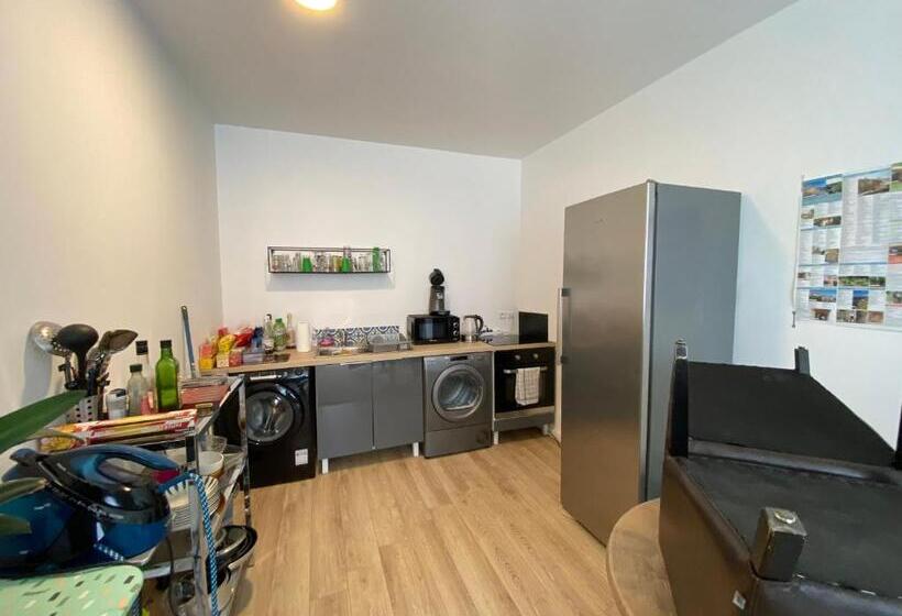 مبيت وإفطار Chambre & Salle De Bain Privée   Lv 33