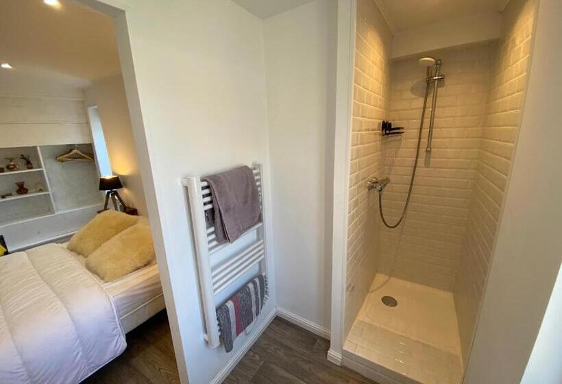 مبيت وإفطار Chambre & Salle De Bain Privée   Lv 33