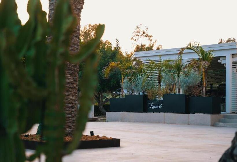 تختخواب و صبحانه Emesh Boutique Suite