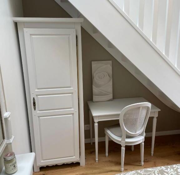 민박 Maison D Hôtes L Atelier Du Charmois