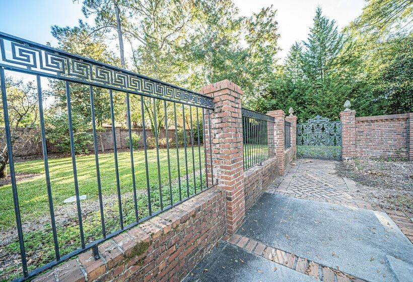 مبيت وإفطار The Inn On North Jefferson