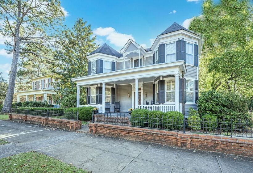 مبيت وإفطار The Inn On North Jefferson