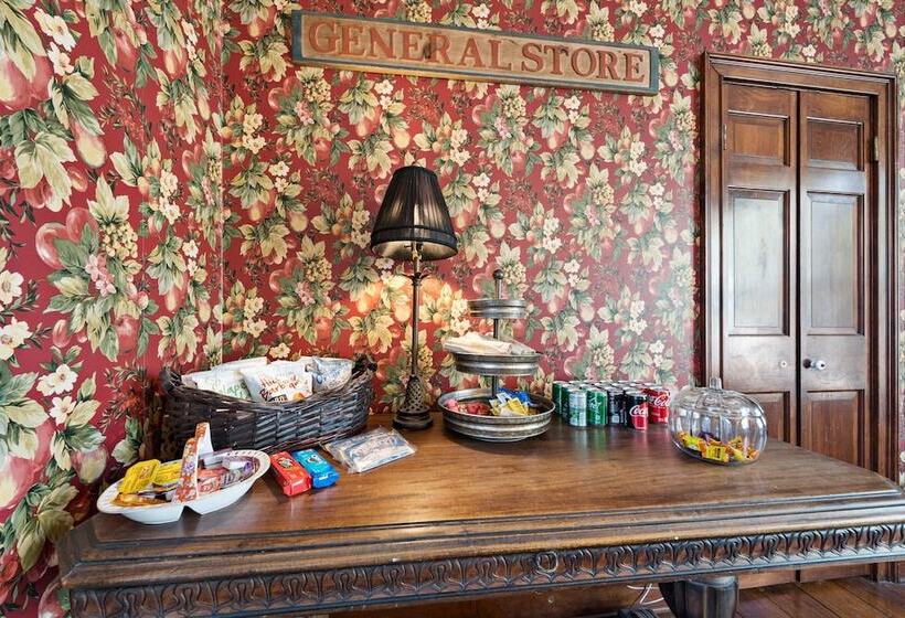 مبيت وإفطار The Inn On North Jefferson