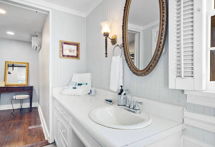 مبيت وإفطار The Inn On North Jefferson